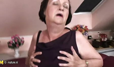 Tóc vàng anh sec khong che và brunette yêu Cooney