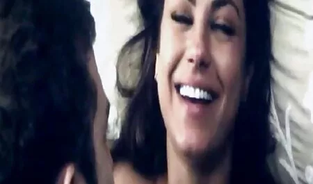 Jessica Sanchez trong vai phim sec hoc sinh khong che y tá
