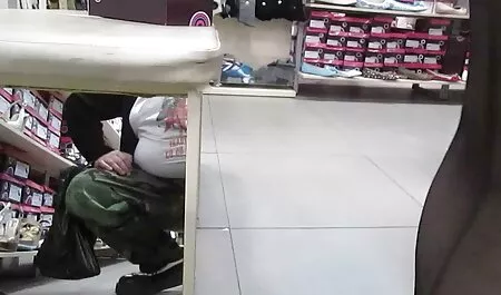 Brittany sống trong một ngôi nhà với chị gái và chồng cô ấy, người mà cô ấy đang thầm yêu, và khi cô ấy có cơ hội thực ﻿sec khong che hiện mong muốn của mình 8212; vẻ đẹp đã sẵn sàng cho bất cứ điều gì