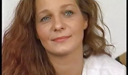 Big-tit milf là người hướng dẫn được yêu cầu nhiều nhất trong phòng tập thể dục này, và hôm nay cô ấy đưa ra một số lời khuyên cho một khách hàng mới không thể rời mắt khỏi bộ ngực mát mẻ của cô ấy và để anh ta tỉnh táo xem pim sec khong che lại, con chó cái bú cặc anh ta và sau đó họ quan hệ tình dục cuồng nhiệt trên máy chạy bộ trong một phòng tập thể dục vắng người và người đàn ông kết thúc trên vắt sữa của cô ấy