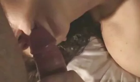 Trong buổi hẹn hò đầu tiên, một xem phim sec ko che cô gái hấp dẫn đồng ý với mọi điều kiện của người đàn ông này và anh ta còng tay cô ấy lại và bịt mắt cô ấy lại và sau đó bắt đầu đụ trong tầng hầm của cô ấy và con chó cái cực kỳ kích thích