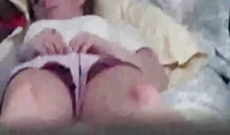Mỡ mẹ với khổng lồ to và một béo đít cũng muốn cô ấy mảnh của tình dục từ một trẻ phim sec khonh che đứng tinh ranh trong một âm đạo có thịt