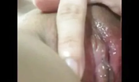 Cô gái có hình phim sec k xăm hút một dài tinh ranh đến một xuất tinh dày