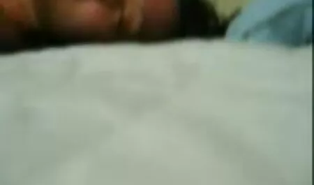 Lisa khoe bộ clip sec khong che ngực to